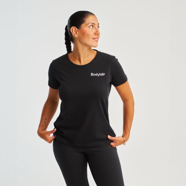 Womenâs Fit T-shirt - Black - L