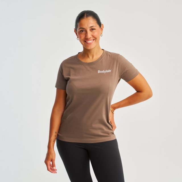 Womenâs Fit T-shirt - Mocha - M
